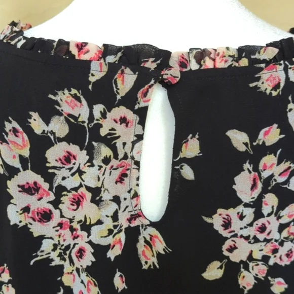 WHBM Black Ruffle Trim Floral Overlay Long Sleeve Keyhole Blouse Size 12 - Picture 5 of 9